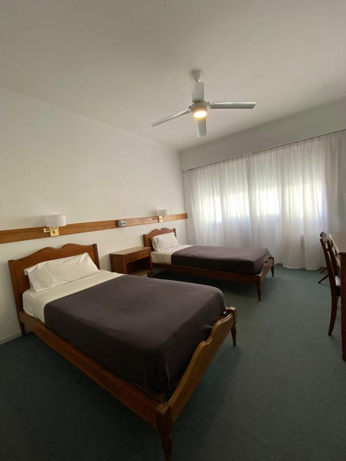 Wanna La Plata Hostel Eksteriør bilde